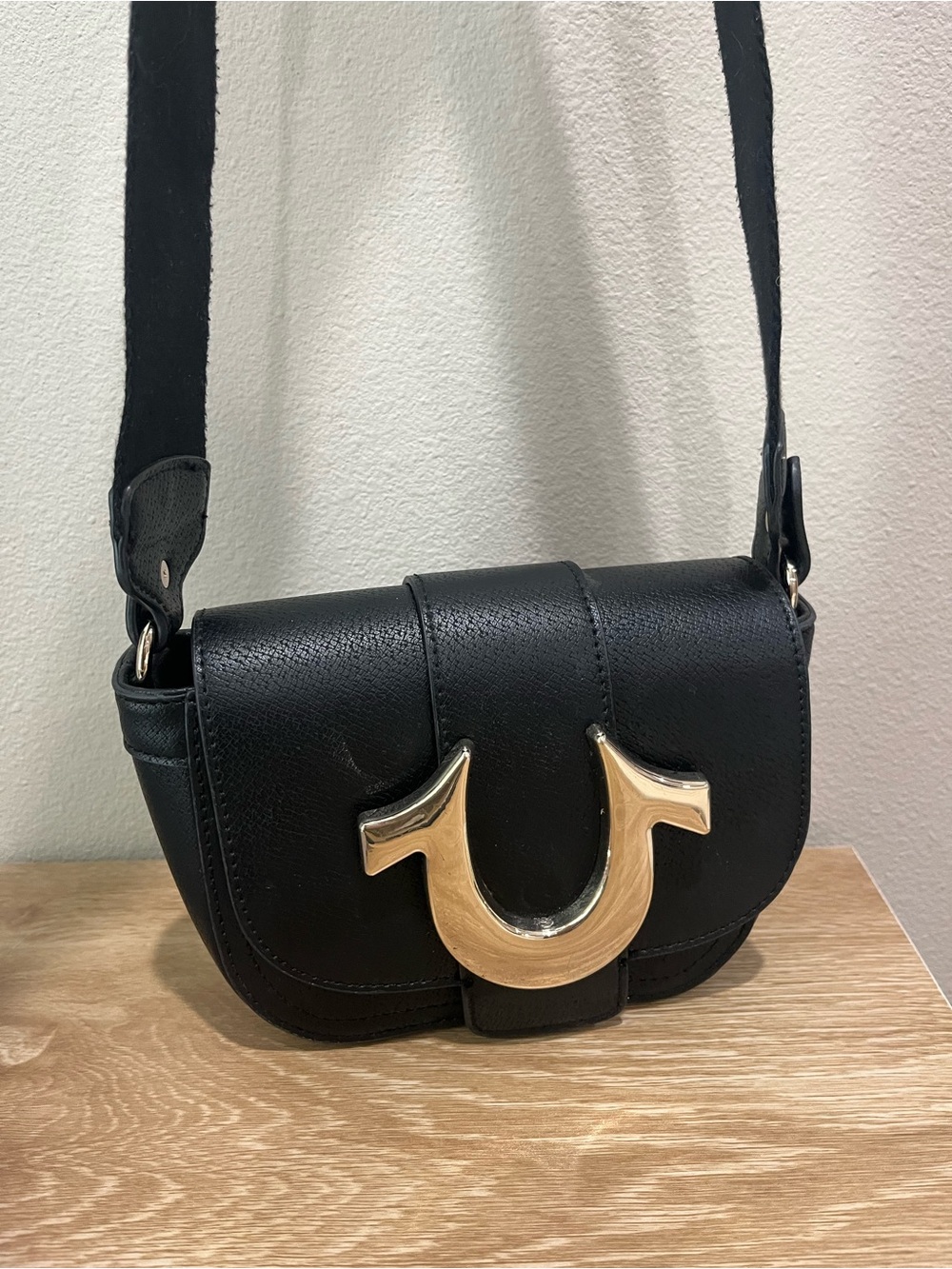 $98 True Religion Mini Flap Crossbody Bag Black  Horseshoe Purse